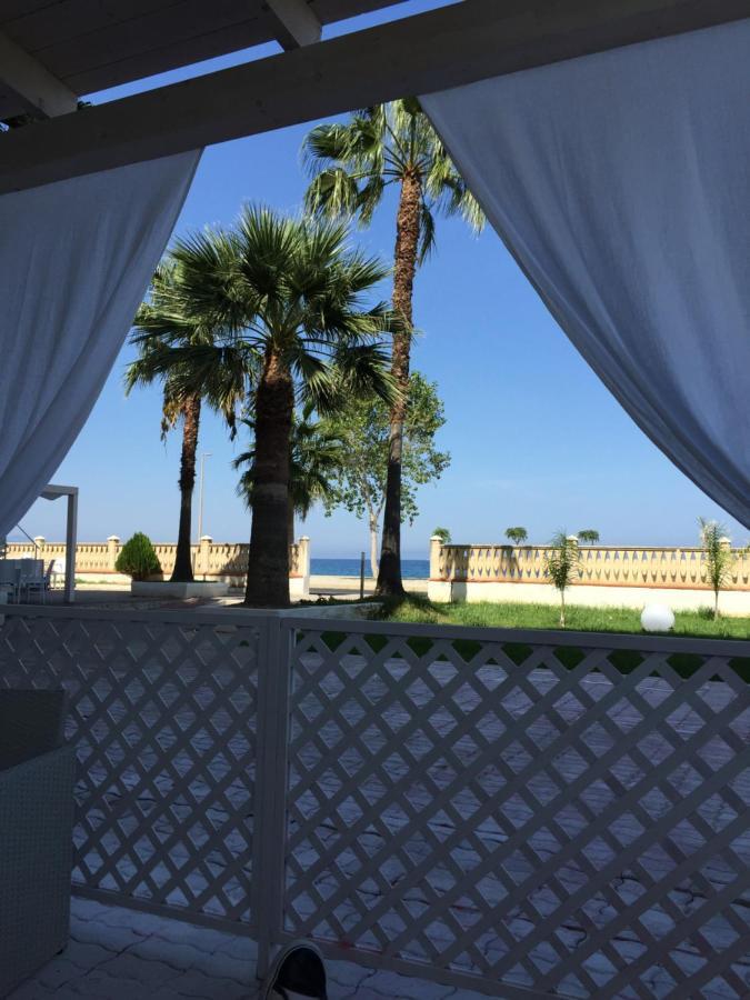 Holiday Affittacamere Corigliano Calabro Bagian luar foto